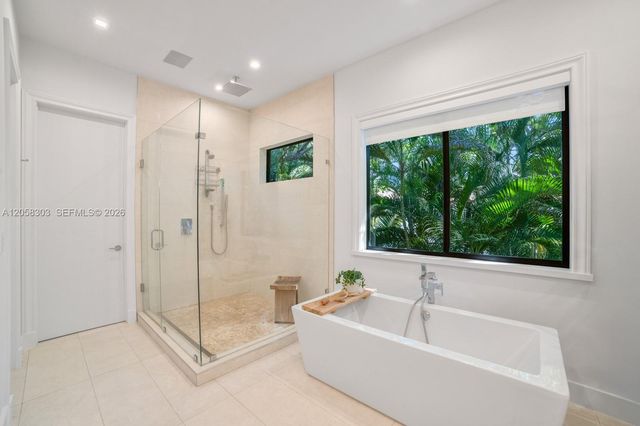 3630 Avocado Avenue, Miami, FL 33133