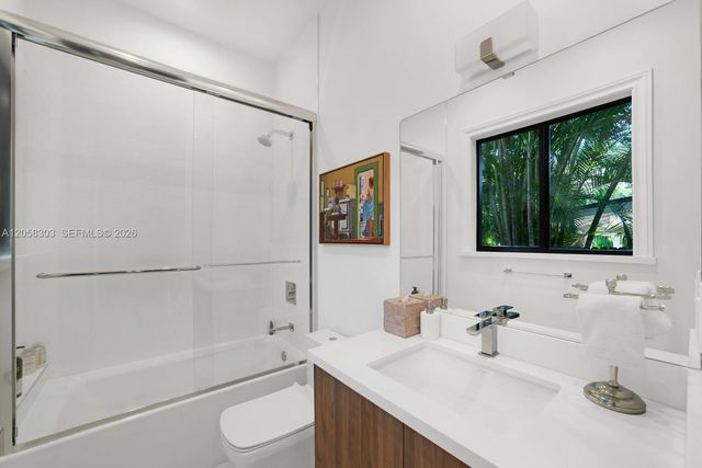 3630 Avocado Avenue, Miami, FL 33133