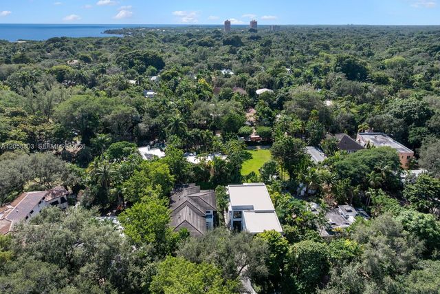 3630 Avocado Avenue, Miami, FL 33133