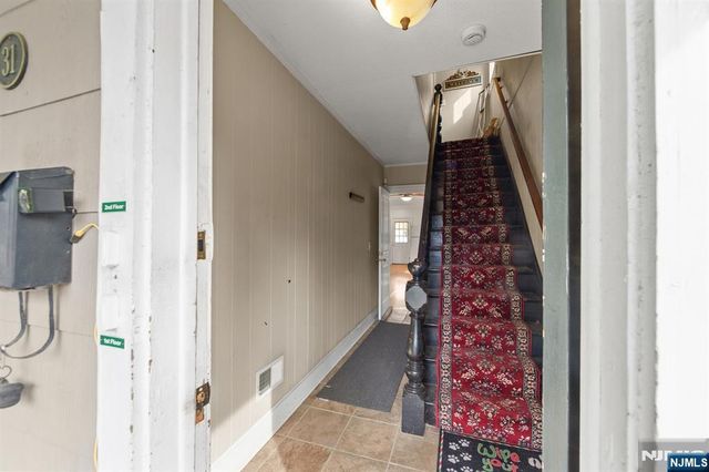 31 Wanamaker Avenue 1, Waldwick, NJ 07463