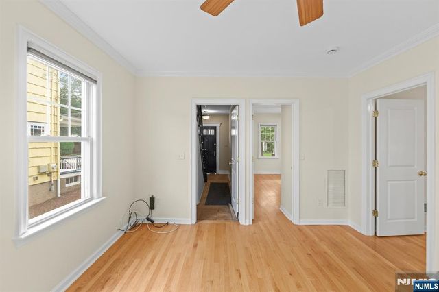 31 Wanamaker Avenue 1, Waldwick, NJ 07463