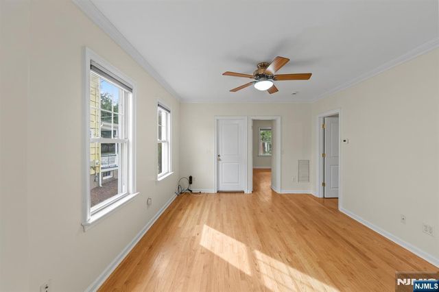 31 Wanamaker Avenue 1, Waldwick, NJ 07463
