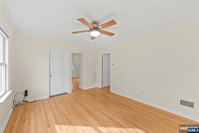 31 Wanamaker Avenue 1, Waldwick, NJ 07463