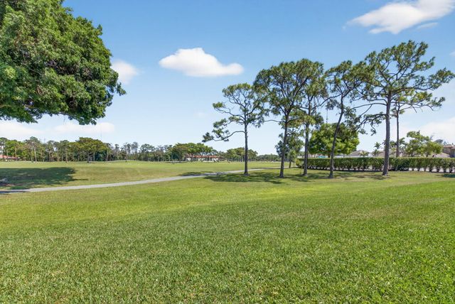 21656 Juego Circle 23g, Boca Raton, FL 33433