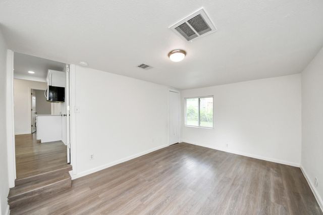 7004 Conley Street, Houston, TX 77021
