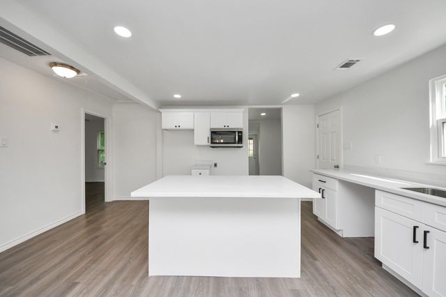 7004 Conley Street, Houston, TX 77021