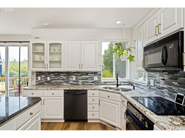 16170 Sw LOON Dr, Beaverton, OR 97007