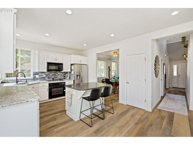 16170 Sw LOON Dr, Beaverton, OR 97007