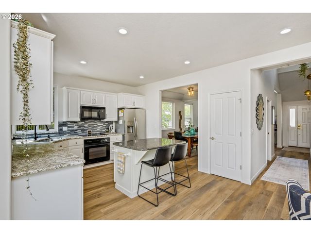 16170 Sw LOON Dr, Beaverton, OR 97007