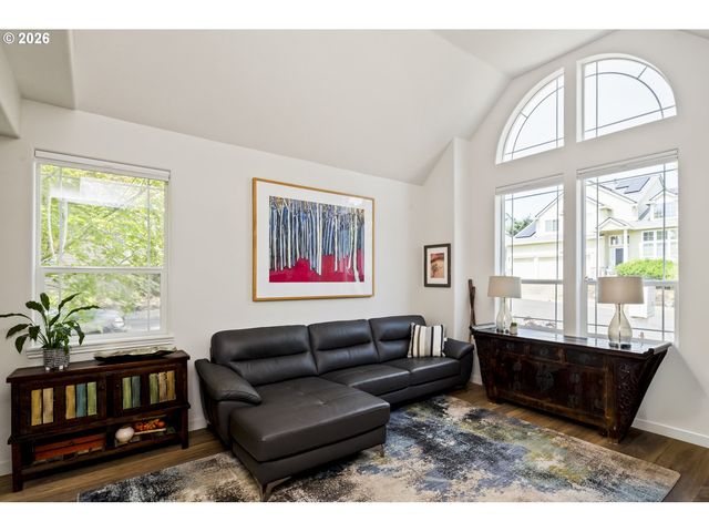 16170 Sw LOON Dr, Beaverton, OR 97007