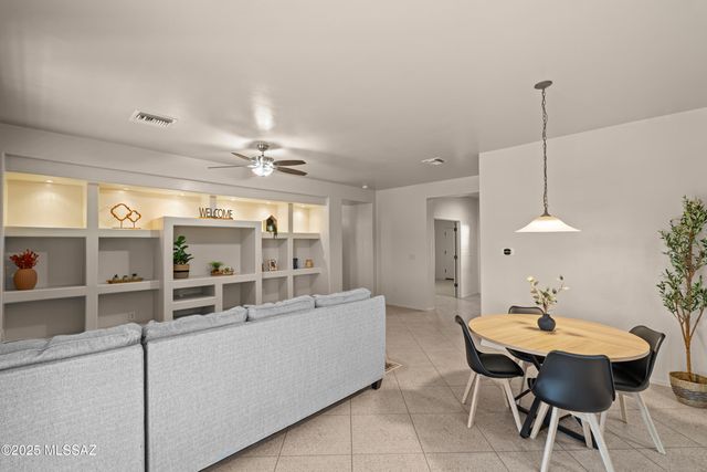 100 N Hayfield Draw Lane, Sahuarita, AZ 85629