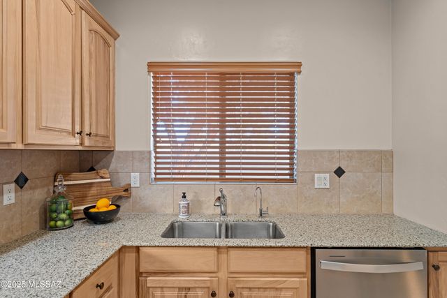 100 N Hayfield Draw Lane, Sahuarita, AZ 85629