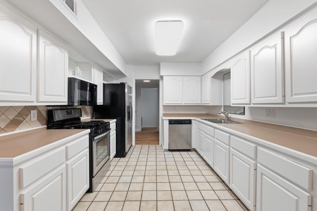 5907 Thames DR, Austin, TX 78723