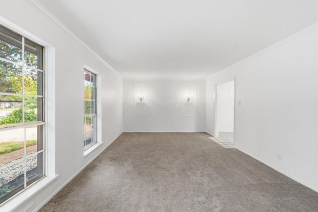 5907 Thames DR, Austin, TX 78723
