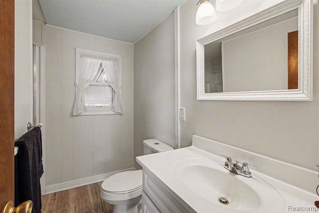 786 Red Oaks Drive, Howell, MI 48843