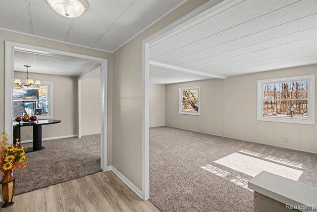 786 Red Oaks Drive, Howell, MI 48843