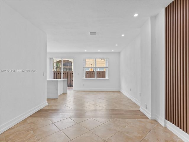 5502 NW 112th Court 5502, Doral, FL 33178
