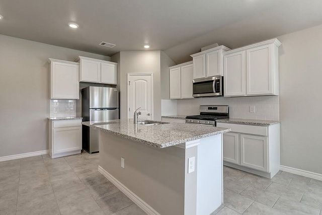 1269 Carnaby St, Corpus Christi, TX 78415
