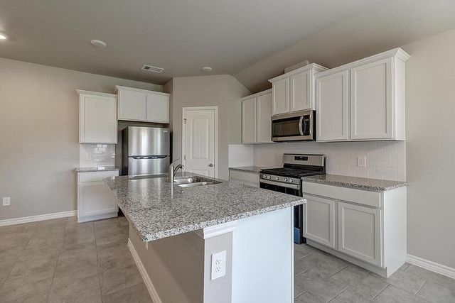 1269 Carnaby St, Corpus Christi, TX 78415