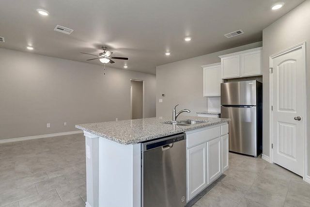 1269 Carnaby St, Corpus Christi, TX 78415