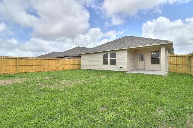 1269 Carnaby St, Corpus Christi, TX 78415