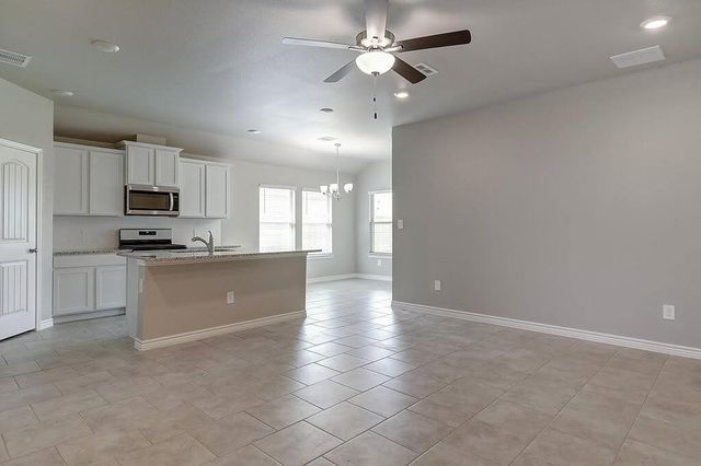 1269 Carnaby St, Corpus Christi, TX 78415