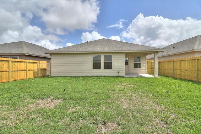1269 Carnaby St, Corpus Christi, TX 78415