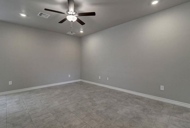 1269 Carnaby St, Corpus Christi, TX 78415