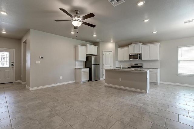 1269 Carnaby St, Corpus Christi, TX 78415