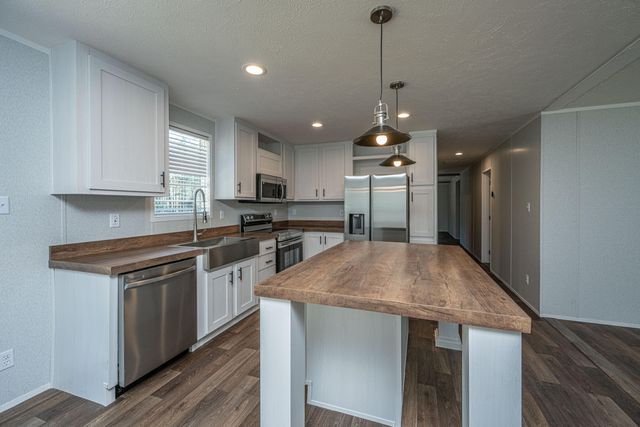 106 Pine Arbor Lane, Pinopolis, SC 29469