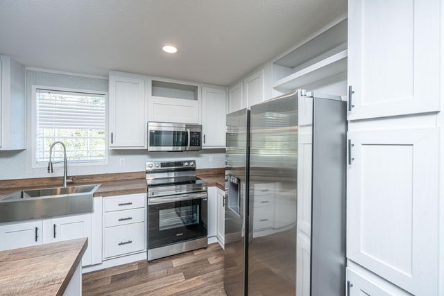 106 Pine Arbor Lane, Pinopolis, SC 29469