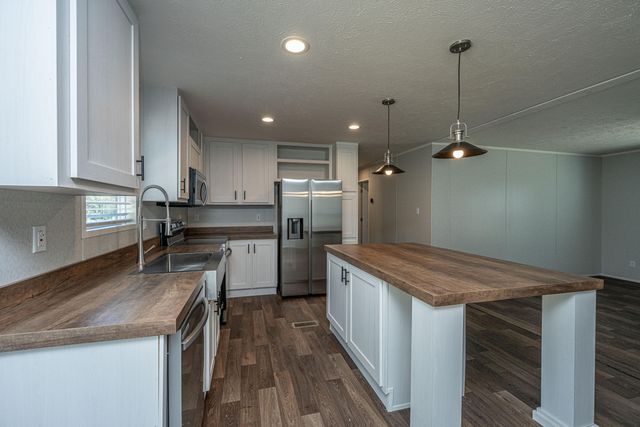 106 Pine Arbor Lane, Pinopolis, SC 29469