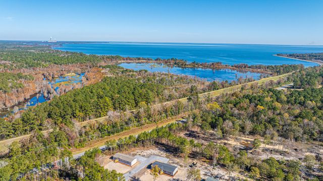 106 Pine Arbor Lane, Pinopolis, SC 29469