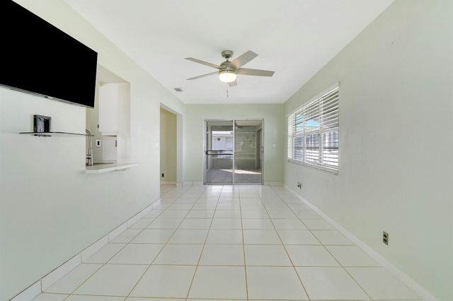 2015 Vastine Drive, Boynton Beach, FL 33426