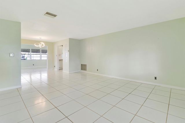 2015 Vastine Drive, Boynton Beach, FL 33426