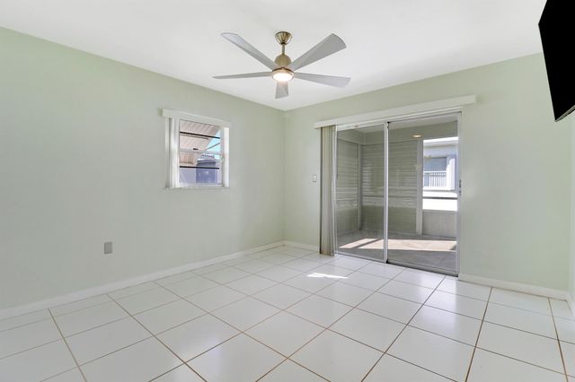 2015 Vastine Drive, Boynton Beach, FL 33426