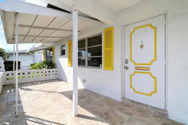 2015 Vastine Drive, Boynton Beach, FL 33426