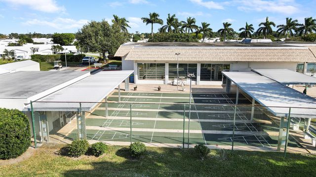2015 Vastine Drive, Boynton Beach, FL 33426