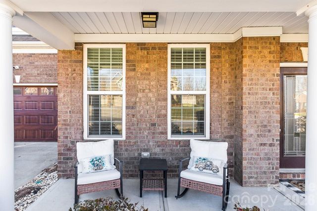 135 Holly Ridge Drive, Mooresville, NC 28115