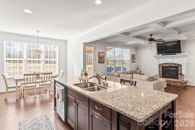 135 Holly Ridge Drive, Mooresville, NC 28115