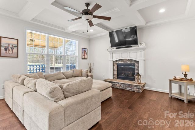 135 Holly Ridge Drive, Mooresville, NC 28115