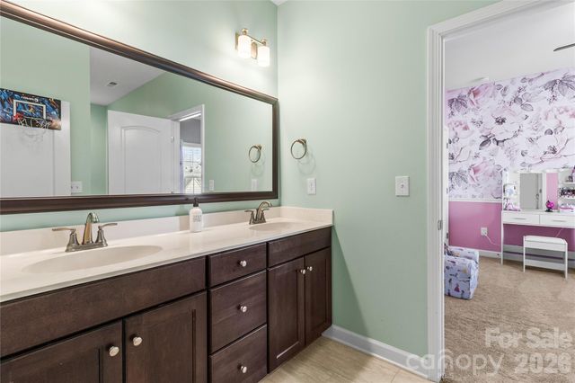 135 Holly Ridge Drive, Mooresville, NC 28115