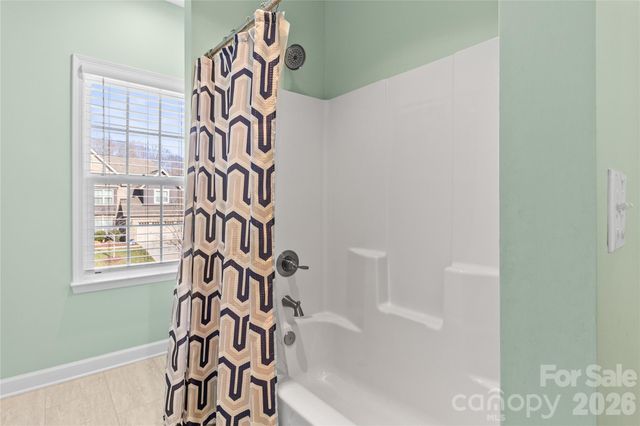 135 Holly Ridge Drive, Mooresville, NC 28115