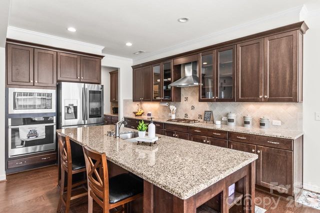 135 Holly Ridge Drive, Mooresville, NC 28115