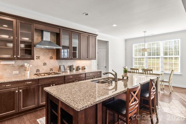 135 Holly Ridge Drive, Mooresville, NC 28115