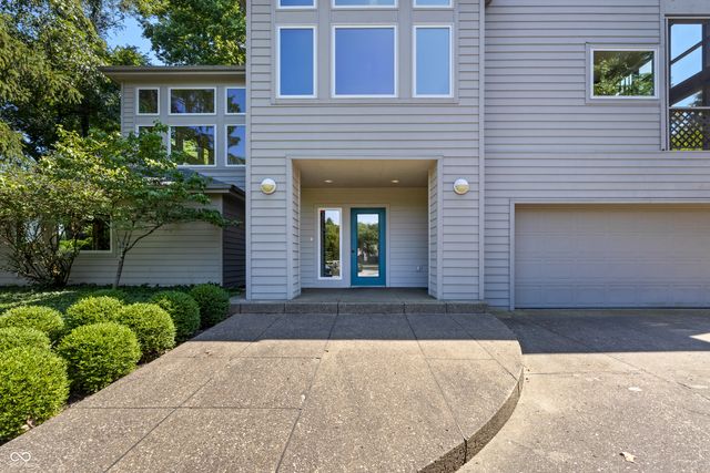 9622 W Shore Drive, Columbus, IN 47201