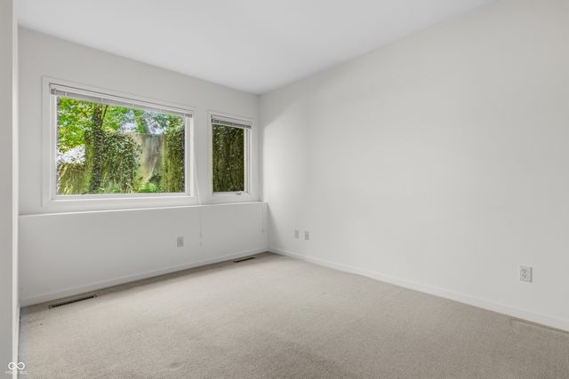 9622 W Shore Drive, Columbus, IN 47201
