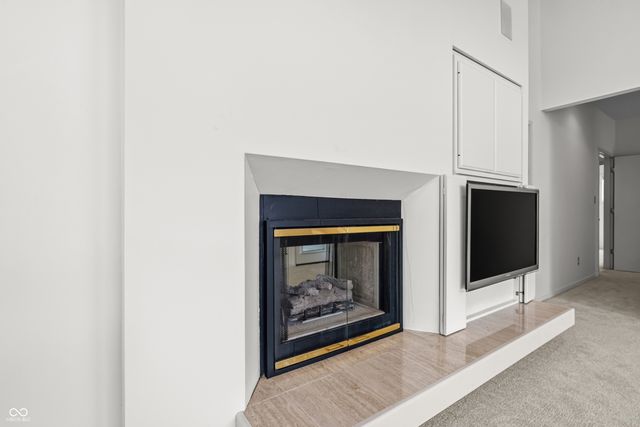 9622 W Shore Drive, Columbus, IN 47201