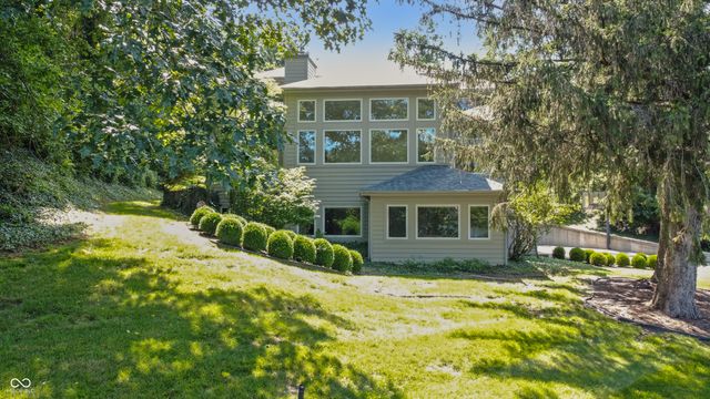 9622 W Shore Drive, Columbus, IN 47201