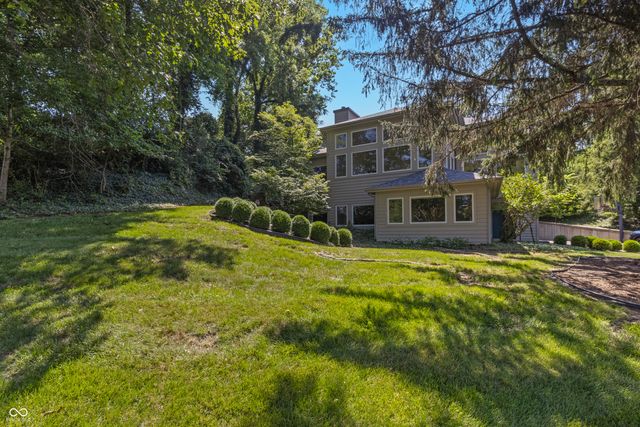 9622 W Shore Drive, Columbus, IN 47201